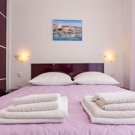 Apartments Mijo Trogir Exterior photo
